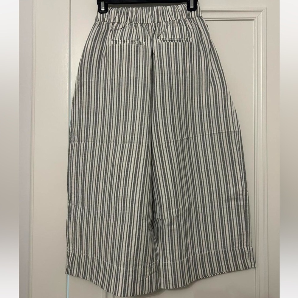 Striped Wide-Leg Pants - Picture 3 of 5